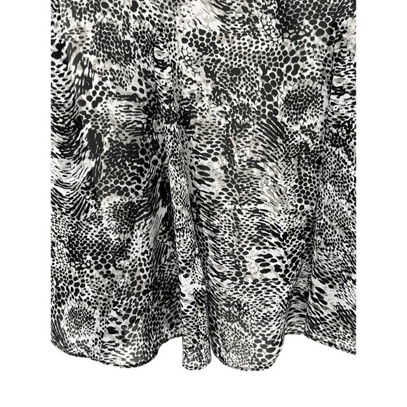 Chico’s size 3 (vanity size ) - Picture 13 of 16